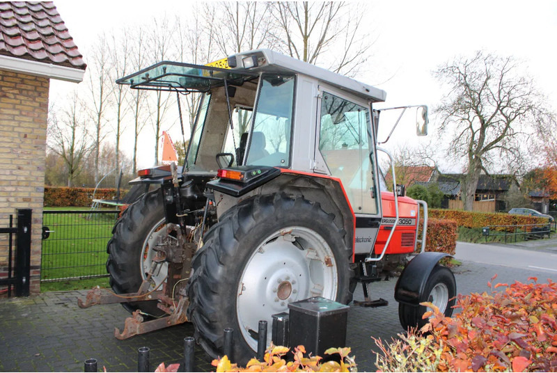 Massey Ferguson 3050 - Máy cày: hình 3 Massey Ferguson 3050 - Máy cày: hình 3