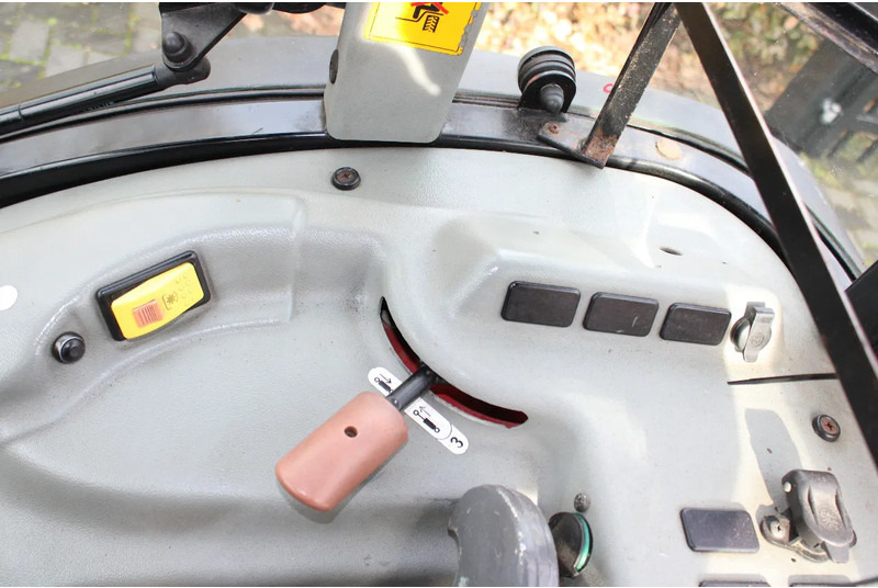 Máy cày Massey Ferguson 3640 S: hình 16