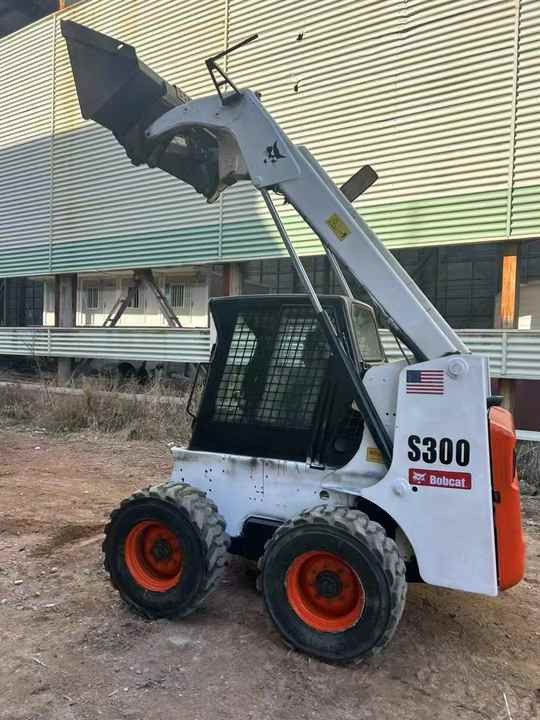 Máy xúc lật đa năng 100%Ready Bobcat S300 Well Sold Most Famous Brand High Quality Bobcat S300 Skid Steer Loader for Sale: hình 6