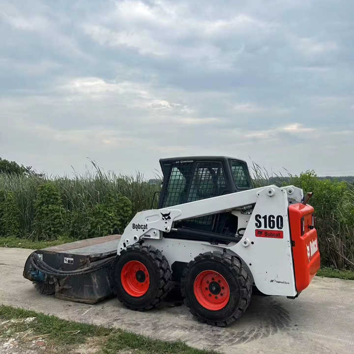 BOBCAT Brand Skid Loader S185 Used Machine Hot Sale - Máy xúc lật bánh lốp: hình 1 BOBCAT Brand Skid Loader S185 Used Machine Hot Sale - Máy xúc lật bánh lốp: hình 1