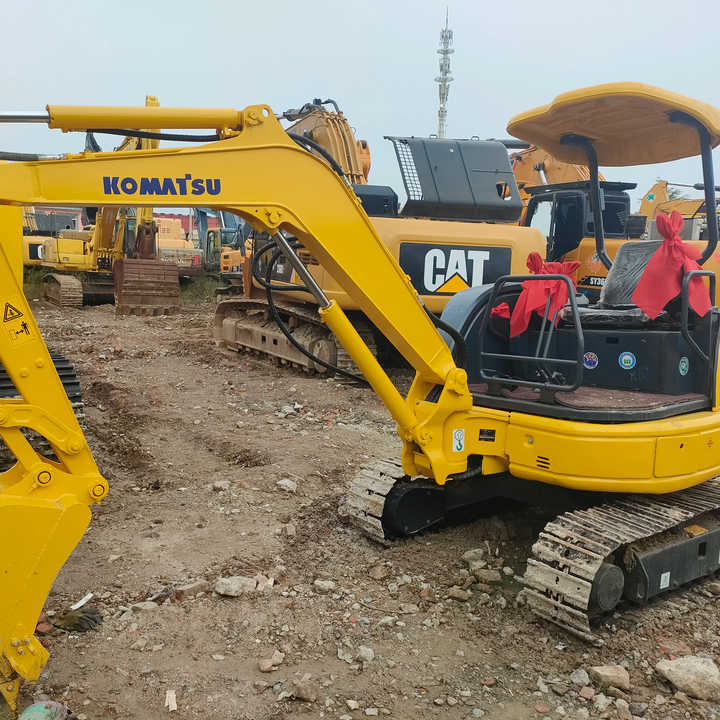 Best Quality Komatsu PC35-2 Used Mini Excavator Earth-moving Machinery in Good Condition - Máy xúc bánh xích: hình 5 Best Quality Komatsu PC35-2 Used Mini Excavator Earth-moving Machinery in Good Condition - Máy xúc bánh xích: hình 5