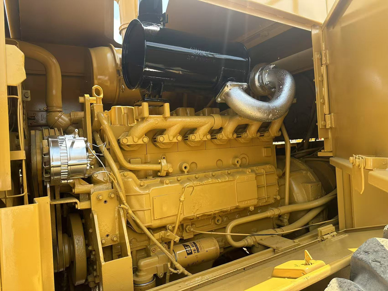 Máy xúc lật bánh lốp CATERPILLAR 966f: hình 9 Máy xúc lật bánh lốp CATERPILLAR 966f: hình 9