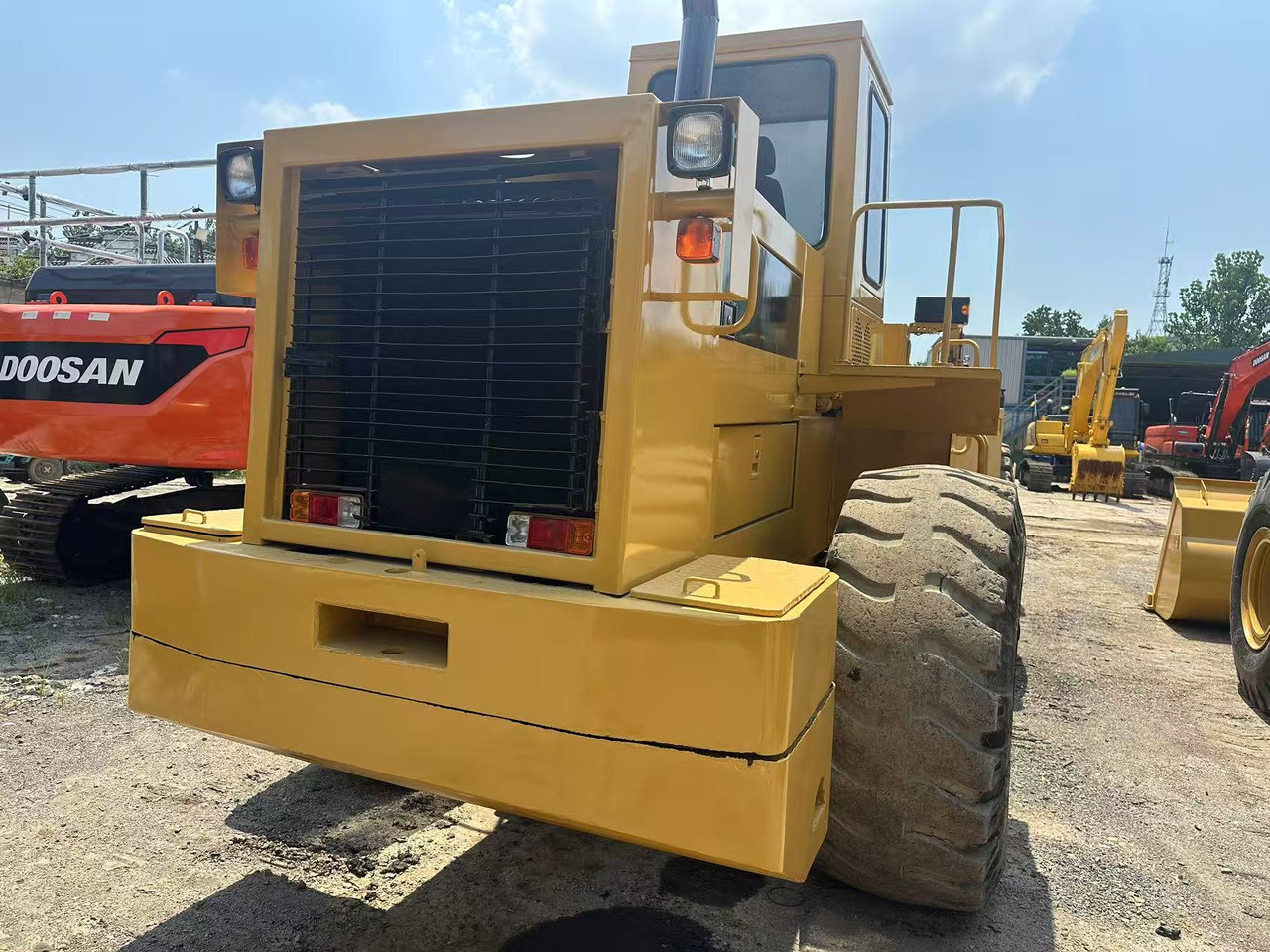 Máy xúc lật bánh lốp CATERPILLAR 966f: hình 10 Máy xúc lật bánh lốp CATERPILLAR 966f: hình 10