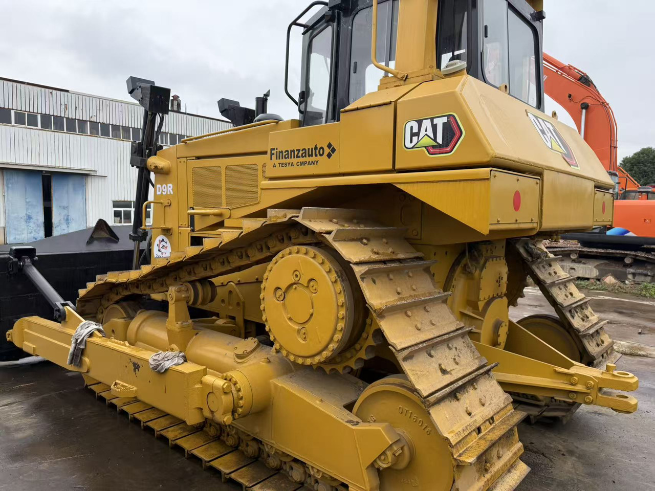 CATERPILLAR D9r - Máy ủi: hình 5 CATERPILLAR D9r - Máy ủi: hình 5
