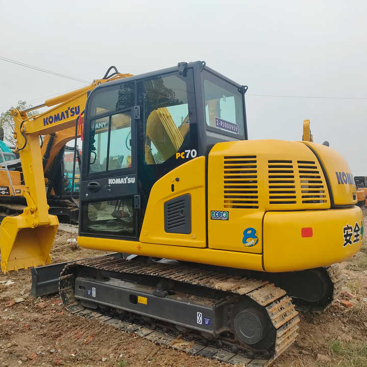 Cheap Used Komatsu PC70-8 Crawler Excavator with High Efficiency Used Heavy Machinery Komatsu PC70-8 Digger Cheap for Sale - Máy xúc bánh xích: hình 2 Cheap Used Komatsu PC70-8 Crawler Excavator with High Efficiency Used Heavy Machinery Komatsu PC70-8 Digger Cheap for Sale - Máy xúc bánh xích: hình 2