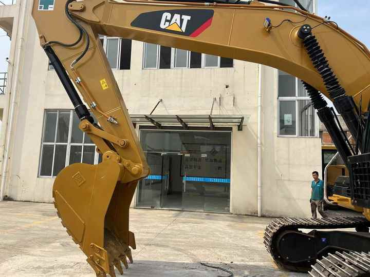 Good Condition Used CAT Excavator Japan 330D Original Used Excavator Cat 330D in Stock - Máy xúc bánh xích: hình 5 Good Condition Used CAT Excavator Japan 330D Original Used Excavator Cat 330D in Stock - Máy xúc bánh xích: hình 5