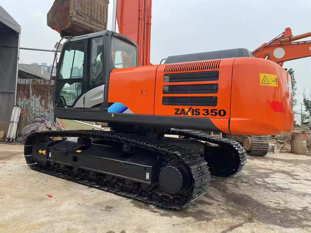 HITACHI 350-5g - Máy xúc bánh xích: hình 1 HITACHI 350-5g - Máy xúc bánh xích: hình 1