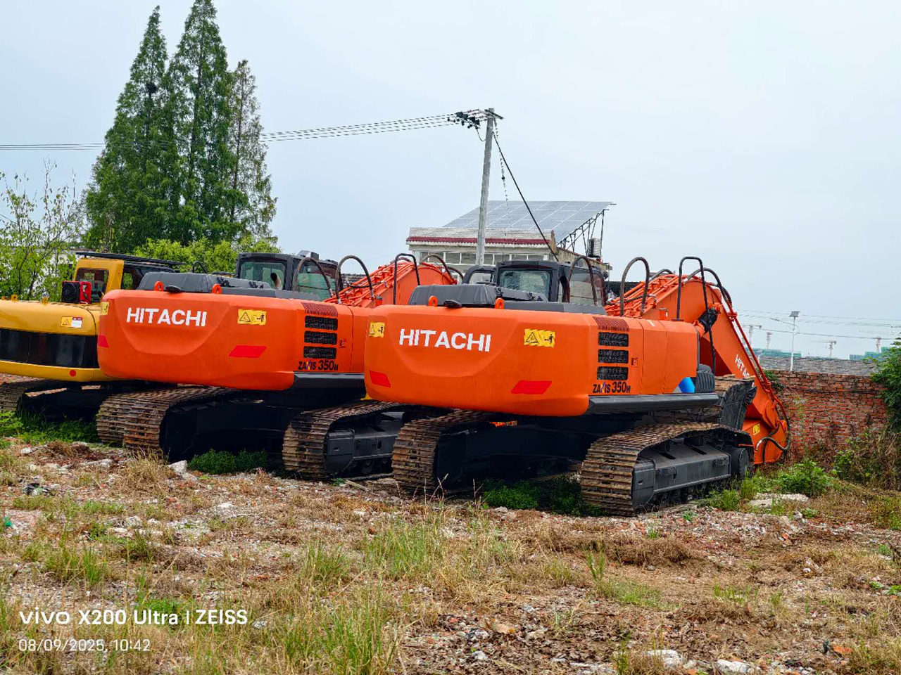 HITACHI 350-5g - Máy xúc bánh xích: hình 1 HITACHI 350-5g - Máy xúc bánh xích: hình 1
