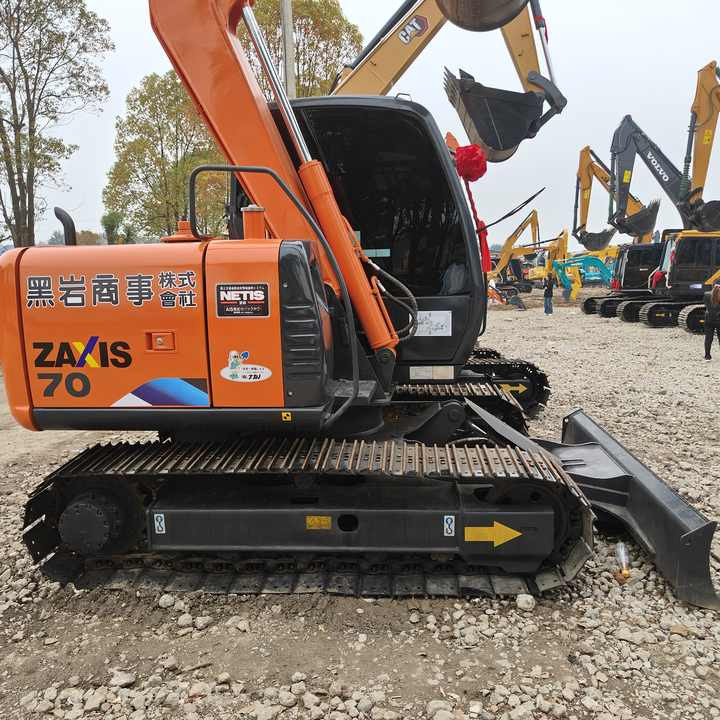 HITACHI ZX70 Original Japan Surplus Hitachi ZX70 for Sale - Máy xúc bánh xích: hình 2 HITACHI ZX70 Original Japan Surplus Hitachi ZX70 for Sale - Máy xúc bánh xích: hình 2