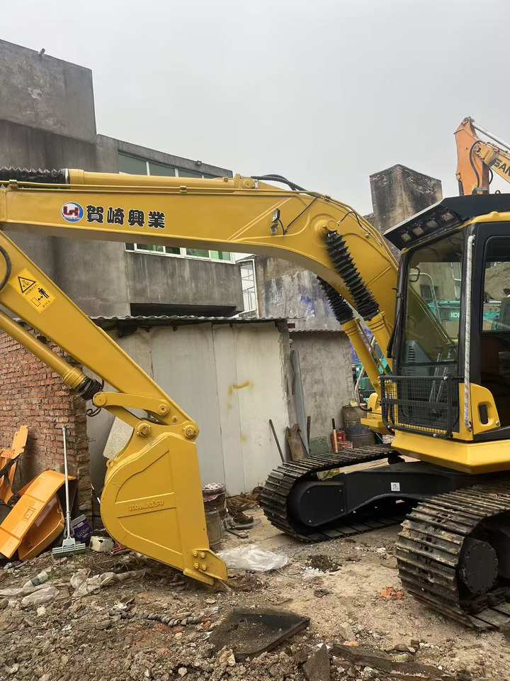 KOMATSU PC130 - Máy xúc bánh xích: hình 2 KOMATSU PC130 - Máy xúc bánh xích: hình 2