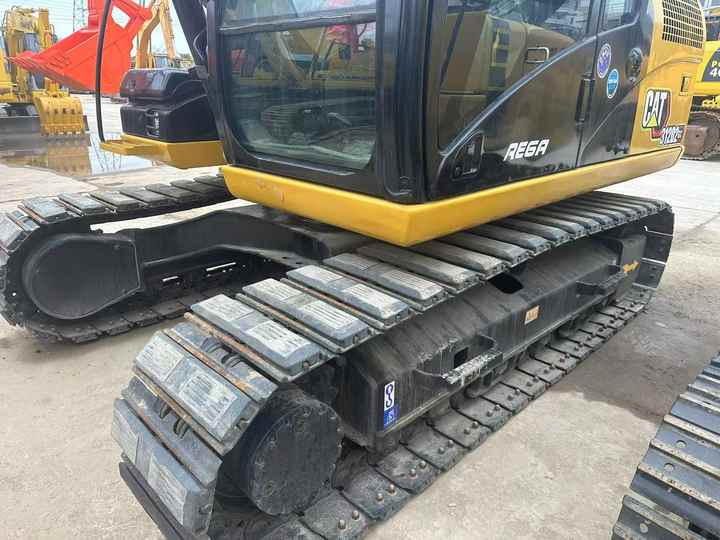 Low Working Time CAT 312D2 Excavator Caterpillar Used 15ton Cat312D2 No Reviews yet - Máy xúc bánh xích: hình 4 Low Working Time CAT 312D2 Excavator Caterpillar Used 15ton Cat312D2 No Reviews yet - Máy xúc bánh xích: hình 4