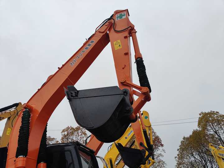 Máy xúc bánh xích Original Hitachi ZX120 Crawler Excavator Low Hours Perfect for Various Projects Available Used Excavators for Sale: hình 6
