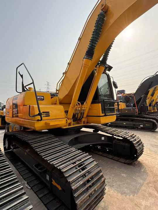 PC200-8 Low Working Hour Second Hand 20 Ton Excavator Komatsu Pc200-8 Crawler Excavator Used Komatsu Excavator PC200-8N1 - Máy xúc: hình 2 PC200-8 Low Working Hour Second Hand 20 Ton Excavator Komatsu Pc200-8 Crawler Excavator Used Komatsu Excavator PC200-8N1 - Máy xúc: hình 2