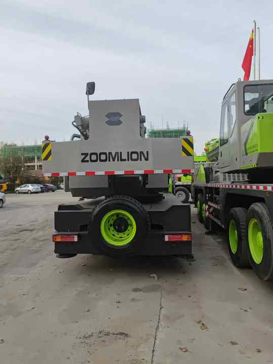 Cẩu bánh lốp Second Hand ZOOMLION 25 Ton ZTC250V531 30 Ton ZTC300V532 70 Ton ZTC700H6 Hydraulmic Mobile Truck Crane on Sale: hình 6