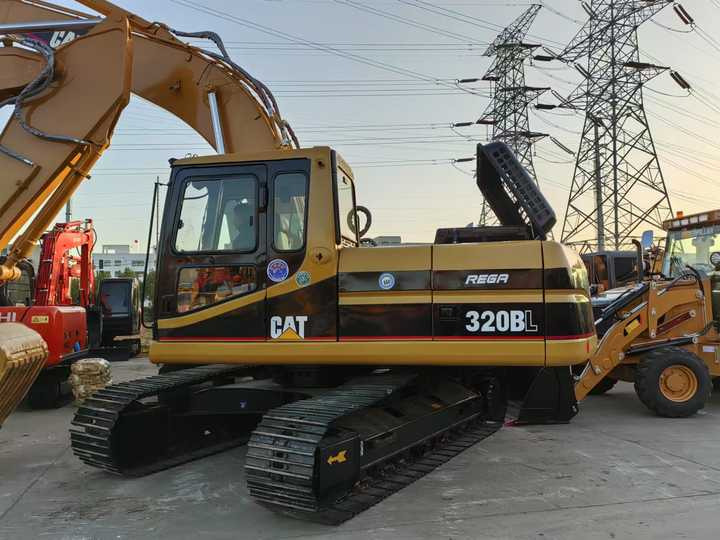 Used Cat Excavator Japan 20 Tons Digger Machinery Caterpillar CAT 320BL for Sale Cat 320B 320BL 320C 320D 320CL 320DL in Stock - Máy xúc: hình 4 Used Cat Excavator Japan 20 Tons Digger Machinery Caterpillar CAT 320BL for Sale Cat 320B 320BL 320C 320D 320CL 320DL in Stock - Máy xúc: hình 4