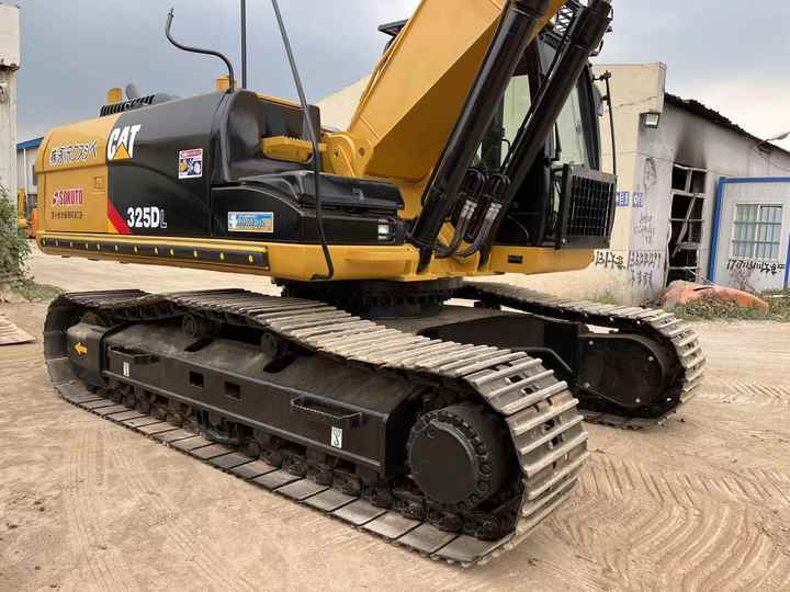 Used Digger CAT 325DL Construction Machinery Construction Digger Used CAT 325DL Cheap Excavator - Máy xúc bánh xích: hình 4 Used Digger CAT 325DL Construction Machinery Construction Digger Used CAT 325DL Cheap Excavator - Máy xúc bánh xích: hình 4