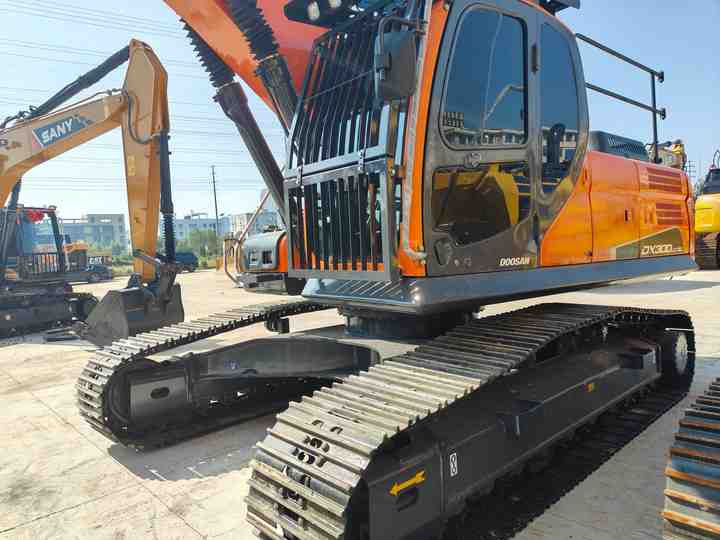 Used Doosan DX300LC-9C Excavator with Little Time Used in Excellent Condition Korea Brand Doosan 30 Tons Excavator for Sale - Máy xúc: hình 2 Used Doosan DX300LC-9C Excavator with Little Time Used in Excellent Condition Korea Brand Doosan 30 Tons Excavator for Sale - Máy xúc: hình 2