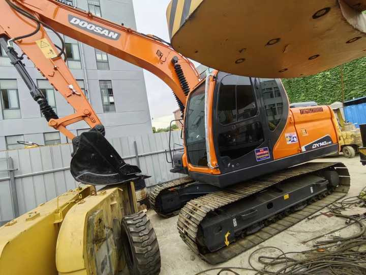 Used Doosan Hydraulic Excavator DX140 Low Price Korea Doosan DX140-9 Used Excavator for Sale - Máy xúc: hình 3 Used Doosan Hydraulic Excavator DX140 Low Price Korea Doosan DX140-9 Used Excavator for Sale - Máy xúc: hình 3