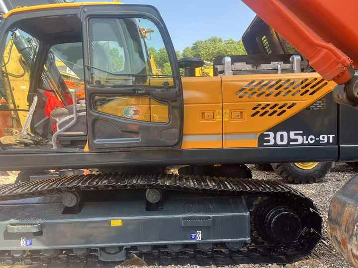Used HYUNDAI 305LC-9T Crawler Excavator with Good Performance Hyundai30 Tons Earthmoving Machinery with Low Price On-sale - Máy xúc bánh xích: hình 4 Used HYUNDAI 305LC-9T Crawler Excavator with Good Performance Hyundai30 Tons Earthmoving Machinery with Low Price On-sale - Máy xúc bánh xích: hình 4