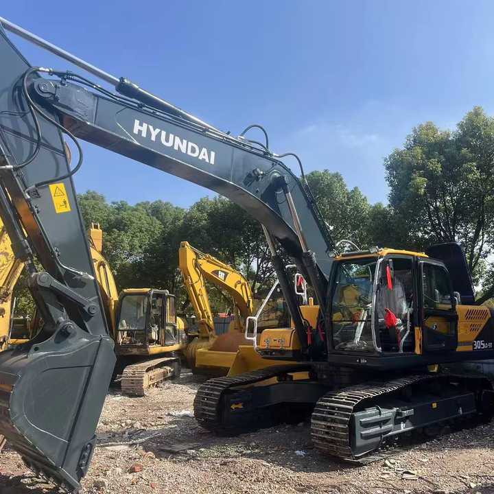 Used HYUNDAI 305LC-9T Crawler Excavator with Good Performance Hyundai30 Tons Earthmoving Machinery with Low Price On-sale - Máy xúc bánh xích: hình 1 Used HYUNDAI 305LC-9T Crawler Excavator with Good Performance Hyundai30 Tons Earthmoving Machinery with Low Price On-sale - Máy xúc bánh xích: hình 1