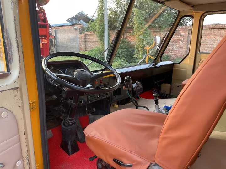 Used Heavy Construction Equipment kato 50 Tons Second Hand Mobile Crane Used Machine Hot Sale - Cẩu bánh lốp: hình 4 Used Heavy Construction Equipment kato 50 Tons Second Hand Mobile Crane Used Machine Hot Sale - Cẩu bánh lốp: hình 4