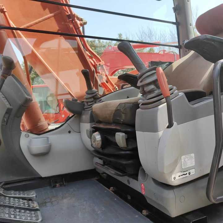 Máy xúc Used Hitachi ZX130 Excavator Japan Made Hitachi Used Excavator Zx120 Zx130 for Sale [ Copy ] [ Copy ] [ Copy ] [ Copy ] [ Copy ]: hình 6