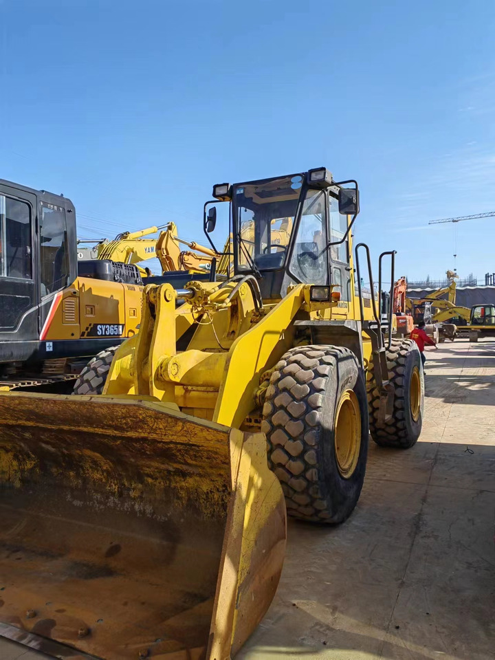 Komatsu wa320-3 - Máy xúc lật bánh lốp: hình 1 Komatsu wa320-3 - Máy xúc lật bánh lốp: hình 1