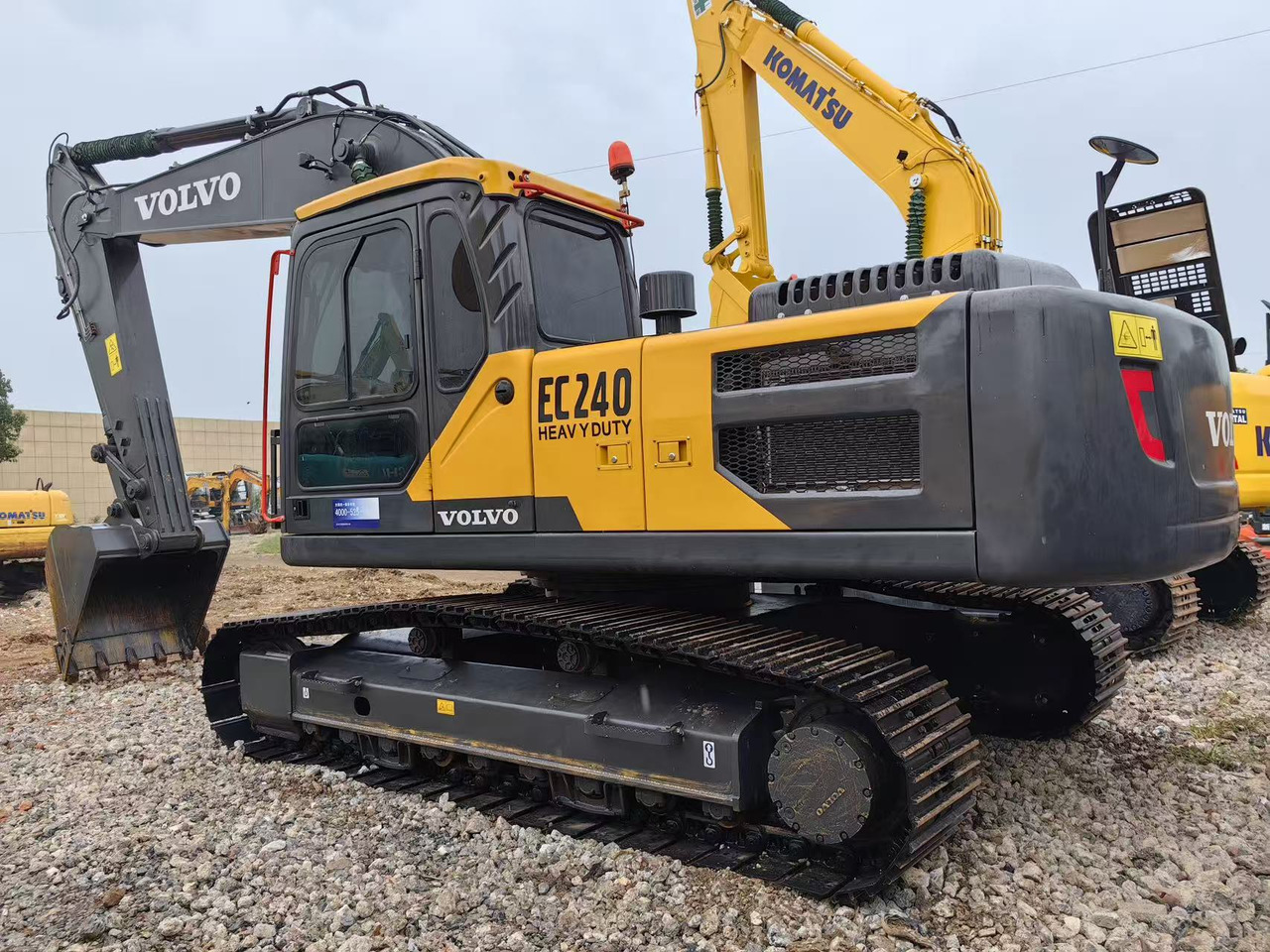 Volvo ec240 - Máy xúc bánh xích: hình 5 Volvo ec240 - Máy xúc bánh xích: hình 5