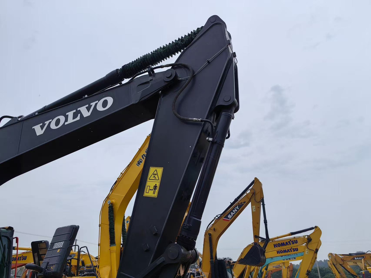 Volvo ec240 - Máy xúc bánh xích: hình 2 Volvo ec240 - Máy xúc bánh xích: hình 2