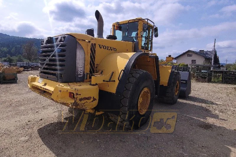 Volvo L220E - Máy xúc lật bánh lốp: hình 5 Volvo L220E - Máy xúc lật bánh lốp: hình 5