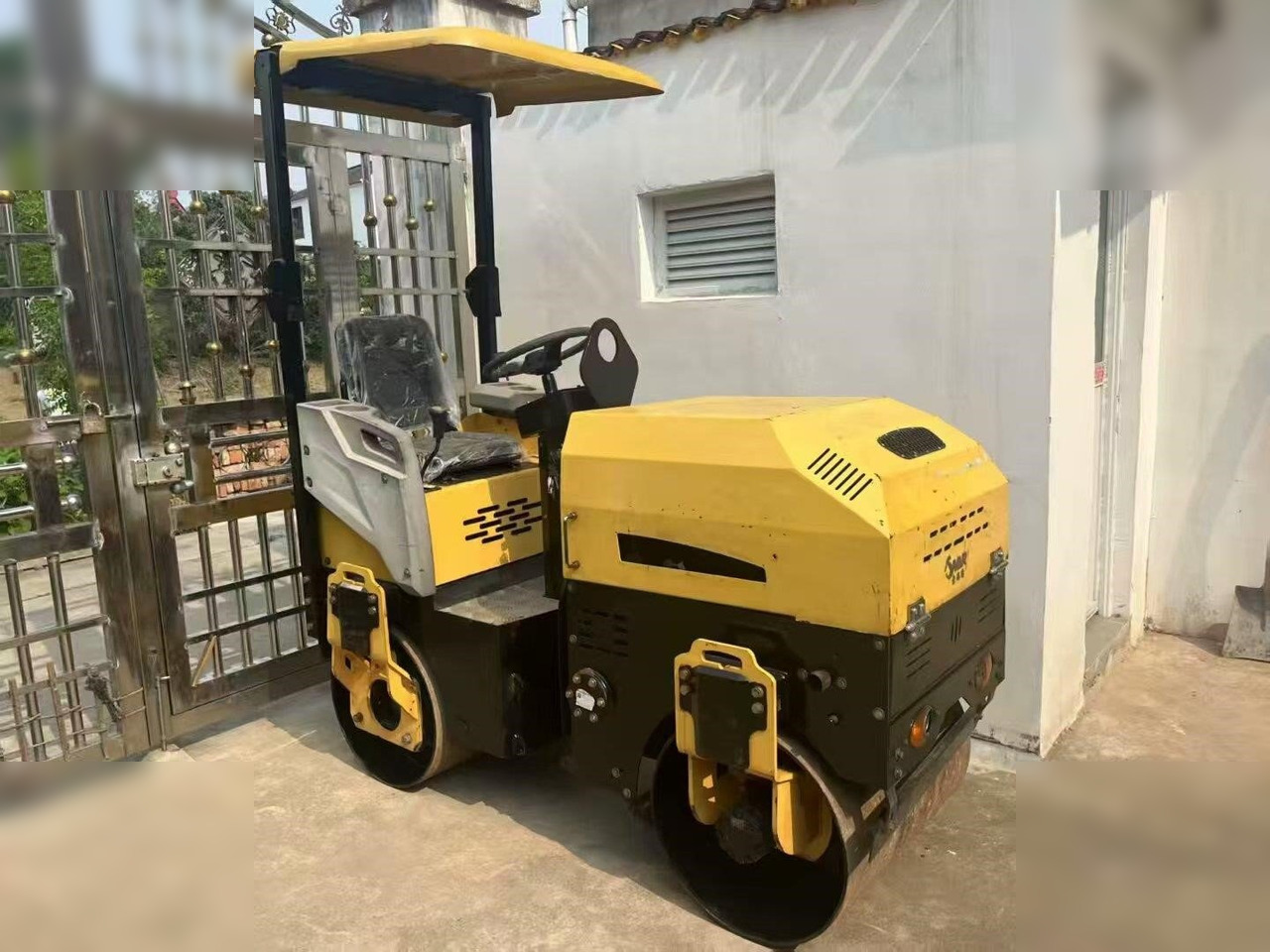 BOMAG BW80AD-3 - Máy lăn: hình 1 BOMAG BW80AD-3 - Máy lăn: hình 1