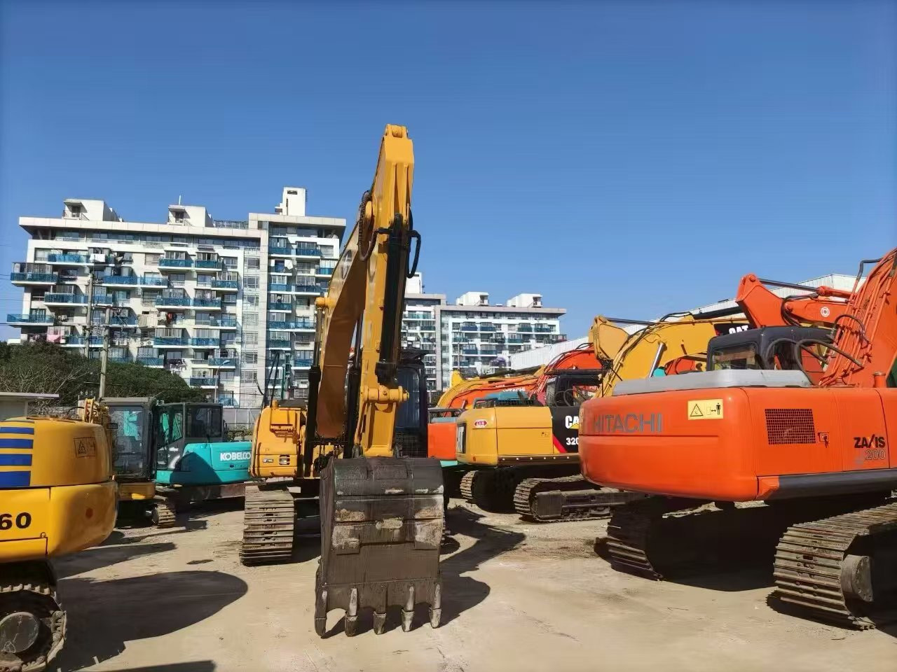 CATERPILLAR 315D - Máy xúc bánh xích: hình 3 CATERPILLAR 315D - Máy xúc bánh xích: hình 3