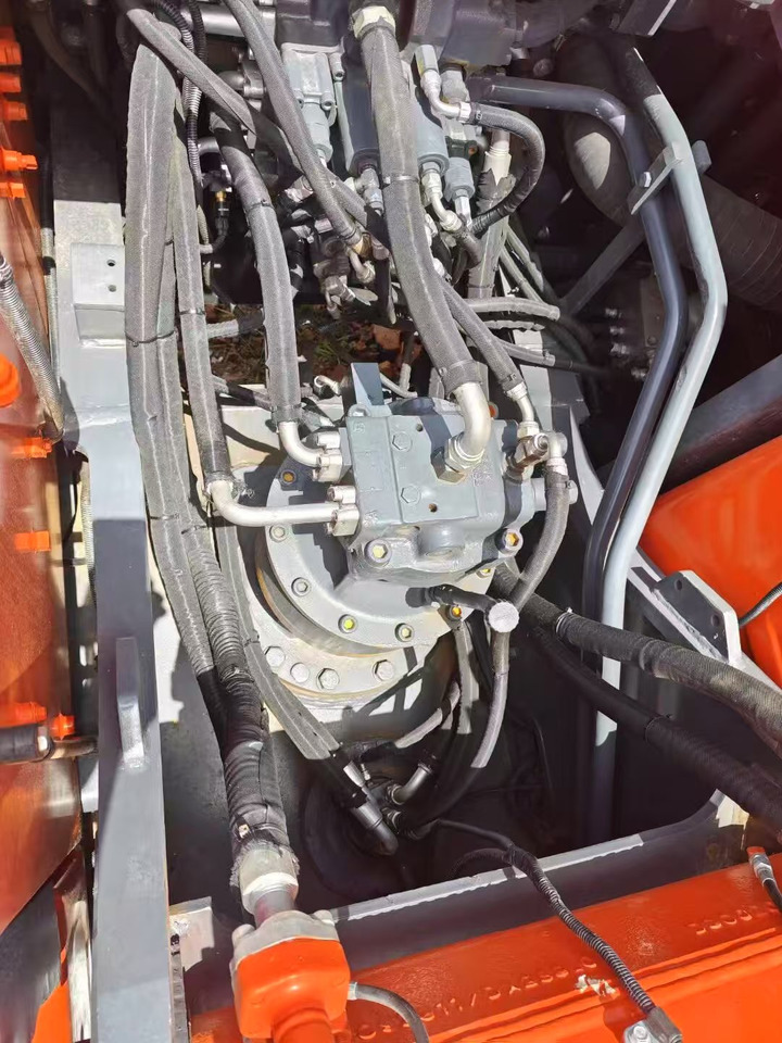 DOOSAN DX300 - Máy xúc bánh xích: hình 3 DOOSAN DX300 - Máy xúc bánh xích: hình 3
