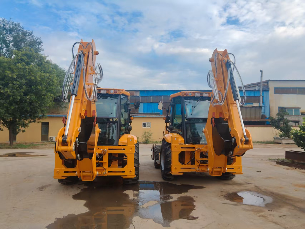 JCP ZY3CX - Máy xúc trước múc sau: hình 1 JCP ZY3CX - Máy xúc trước múc sau: hình 1