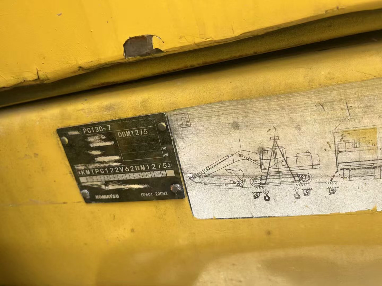 KOMATSU pc130-7 - Máy xúc bánh xích: hình 5 KOMATSU pc130-7 - Máy xúc bánh xích: hình 5