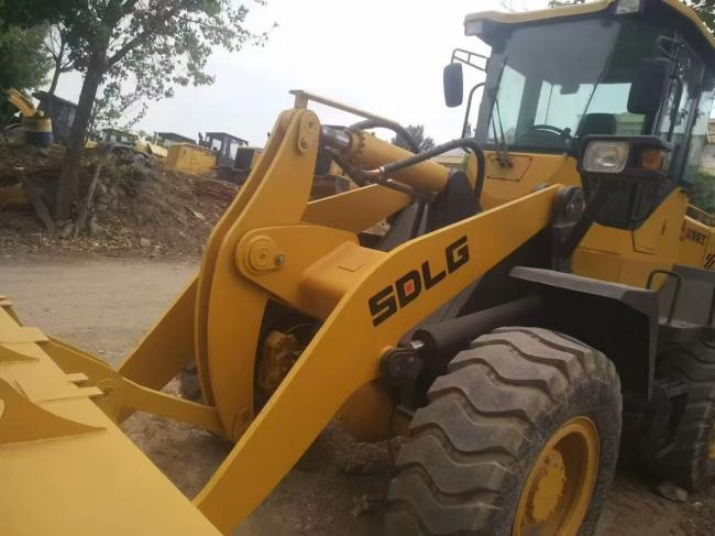 SDLG 956l - Máy xúc lật bánh lốp: hình 5 SDLG 956l - Máy xúc lật bánh lốp: hình 5