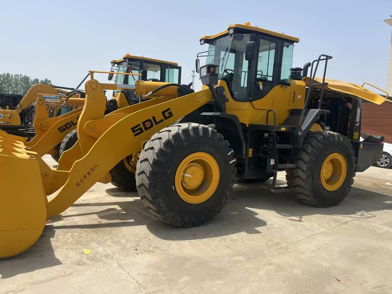 SDLG 958F - Máy xúc lật bánh lốp: hình 3 SDLG 958F - Máy xúc lật bánh lốp: hình 3