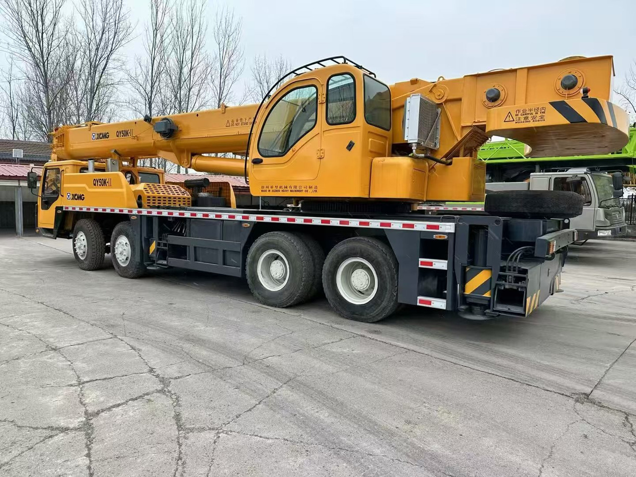 XCMG 50-ton - Cẩu bánh lốp: hình 3 XCMG 50-ton - Cẩu bánh lốp: hình 3