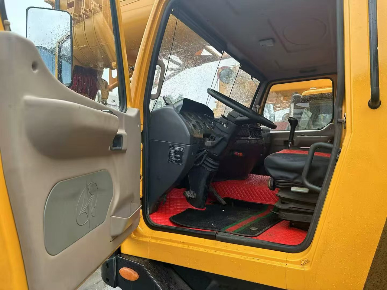 Cẩu bánh lốp XCMG 70-TON: hình 7