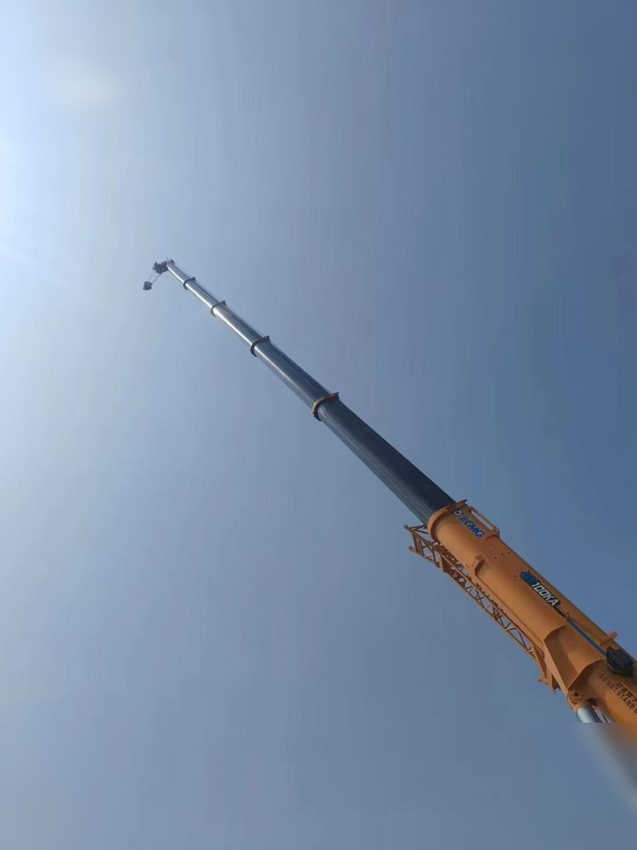 XCMG XCT70S - Cần cẩu mọi địa hình: hình 3 XCMG XCT70S - Cần cẩu mọi địa hình: hình 3