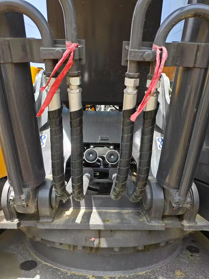 Volvo EC2500L - Máy xúc bánh xích: hình 3 Volvo EC2500L - Máy xúc bánh xích: hình 3