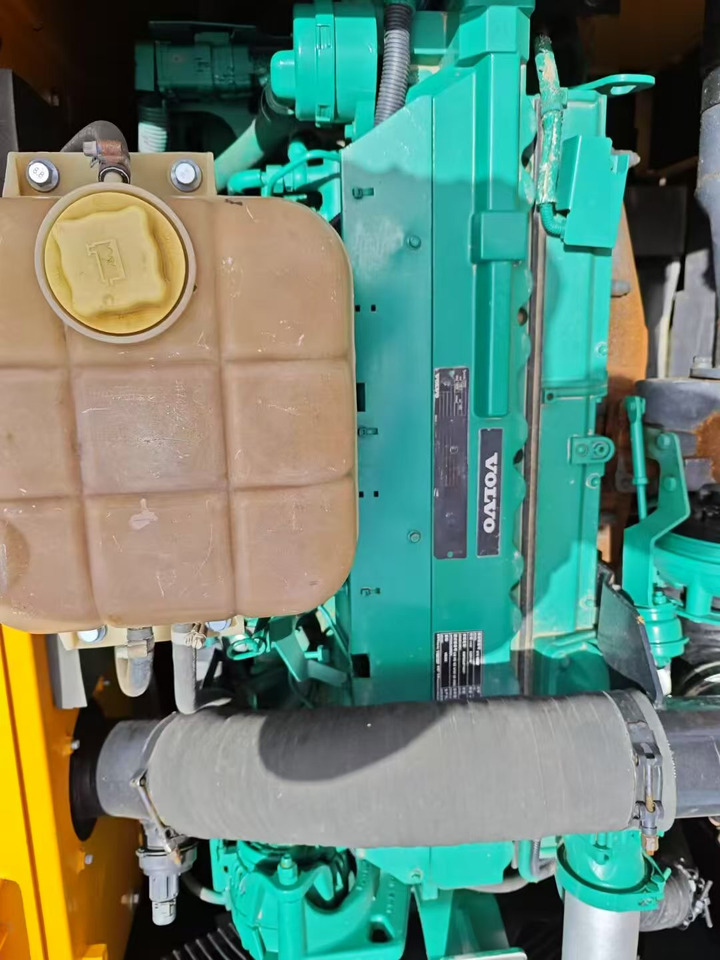 Volvo EC2500L - Máy xúc bánh xích: hình 5 Volvo EC2500L - Máy xúc bánh xích: hình 5