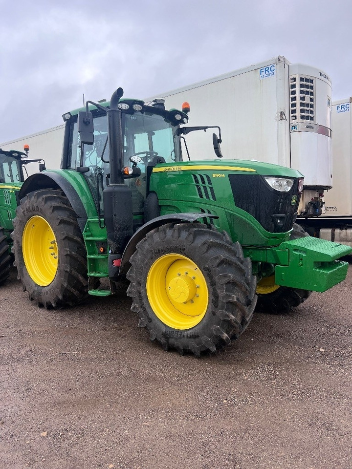 John Deere 6195M - Máy cày: hình 2 John Deere 6195M - Máy cày: hình 2