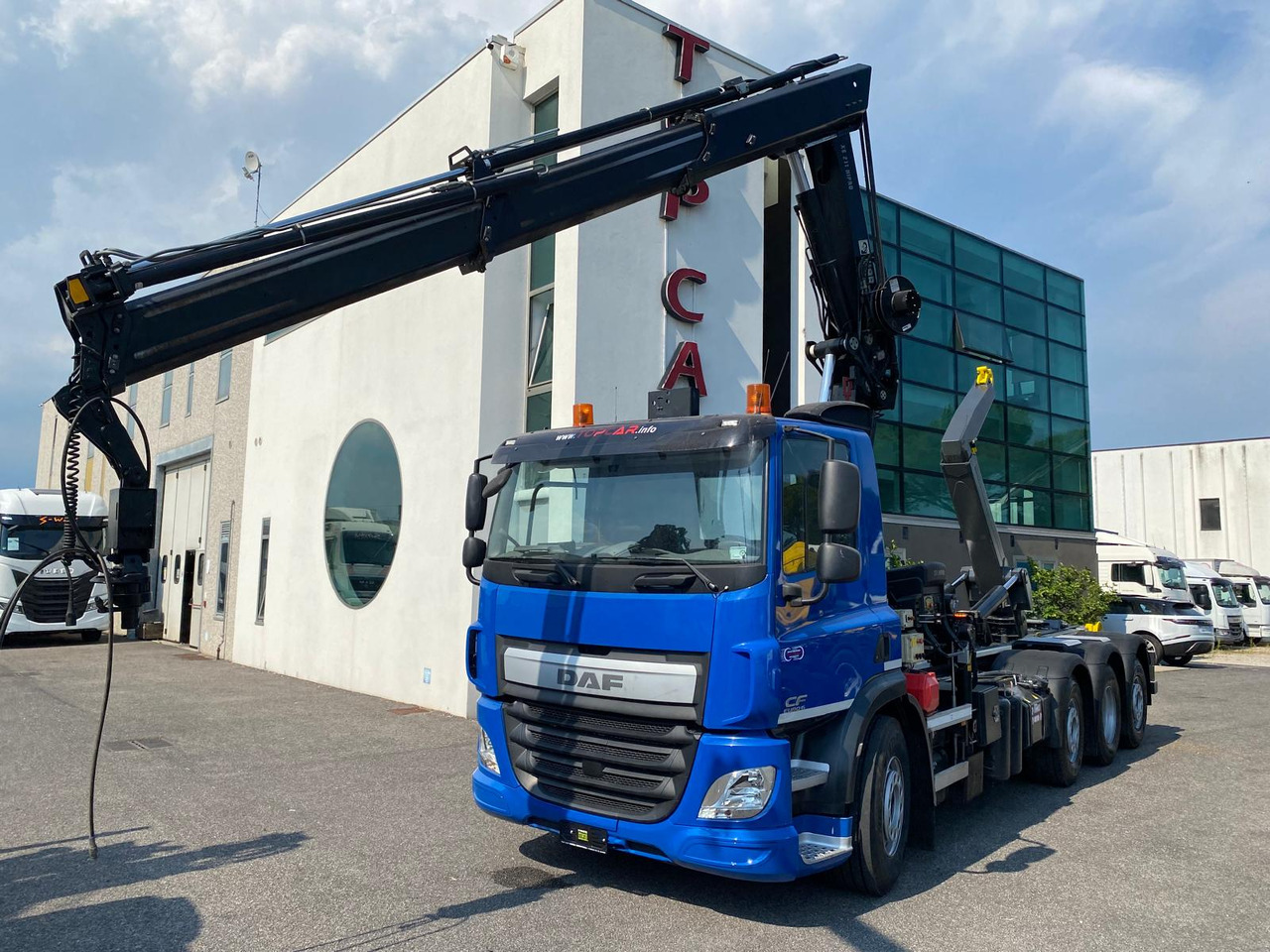 DAF CF 400 - Xe chở container/ Xe tải hoán đổi thân: hình 1 DAF CF 400 - Xe chở container/ Xe tải hoán đổi thân: hình 1