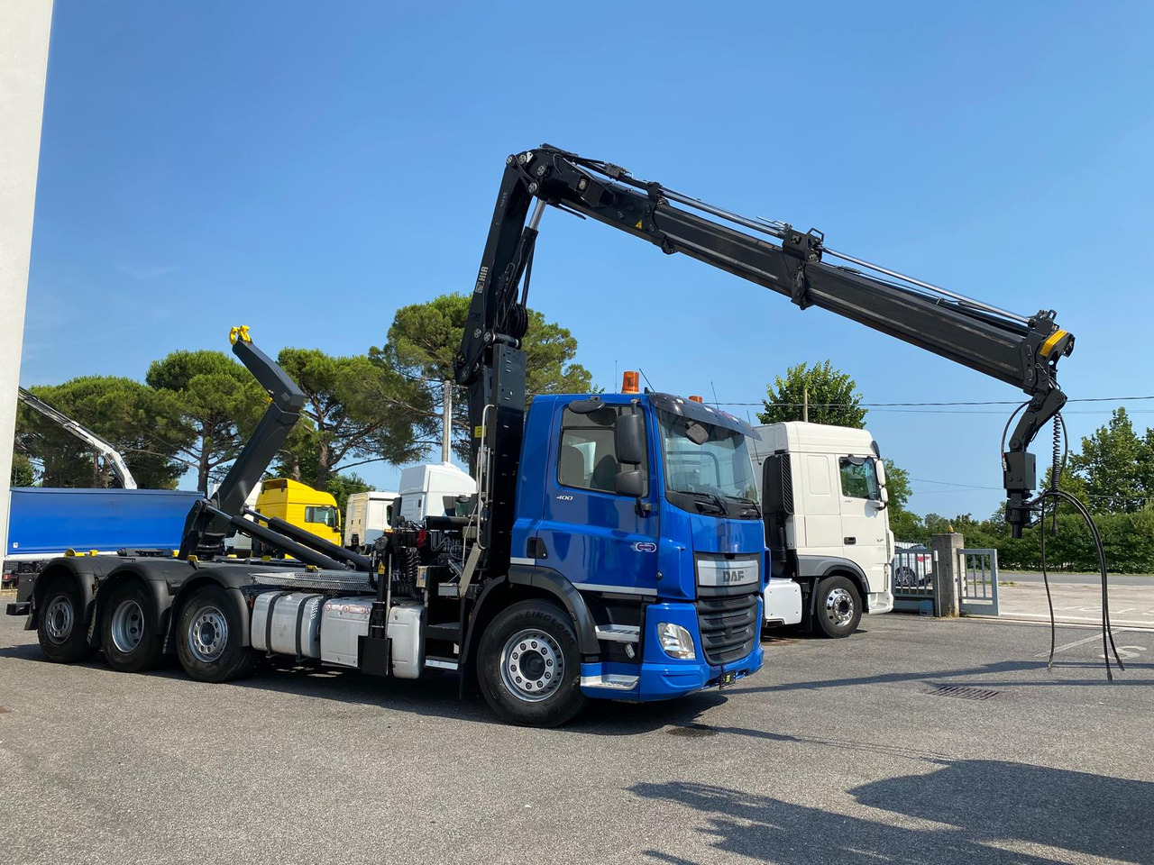 DAF CF 400 - Xe chở container/ Xe tải hoán đổi thân: hình 3 DAF CF 400 - Xe chở container/ Xe tải hoán đổi thân: hình 3