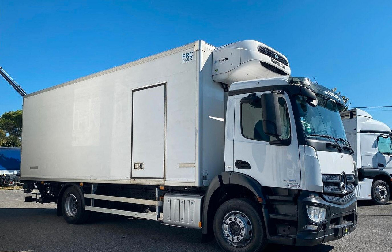 MERCEDES ANTOS 18.33 CASSONE ISOTERMICO E SPONDA - Xe tải đông lạnh: hình 4 MERCEDES ANTOS 18.33 CASSONE ISOTERMICO E SPONDA - Xe tải đông lạnh: hình 4