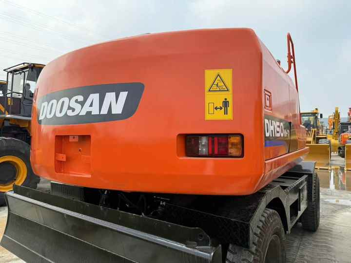 90% Brand New Doosan Brand Dh150w-7 Wheel Excavator in Stock Used Korea Brand Doosan Dh55 Dh60 Dh150 Dh210 Excavator for Sale - Máy xúc bánh lốp: hình 3 90% Brand New Doosan Brand Dh150w-7 Wheel Excavator in Stock Used Korea Brand Doosan Dh55 Dh60 Dh150 Dh210 Excavator for Sale - Máy xúc bánh lốp: hình 3