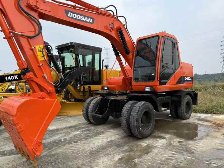 90% Brand New Doosan Brand Dh150w-7 Wheel Excavator in Stock Used Korea Brand Doosan Dh55 Dh60 Dh150 Dh210 Excavator for Sale - Máy xúc bánh lốp: hình 2 90% Brand New Doosan Brand Dh150w-7 Wheel Excavator in Stock Used Korea Brand Doosan Dh55 Dh60 Dh150 Dh210 Excavator for Sale - Máy xúc bánh lốp: hình 2