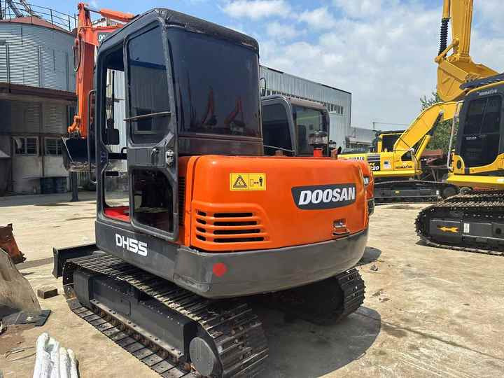 90% New Mini Excavator Doosan DH55 Second-hand Excavator 5 Ton Mini Used Excavator for Sale in Low Price - Máy xúc mini: hình 3 90% New Mini Excavator Doosan DH55 Second-hand Excavator 5 Ton Mini Used Excavator for Sale in Low Price - Máy xúc mini: hình 3