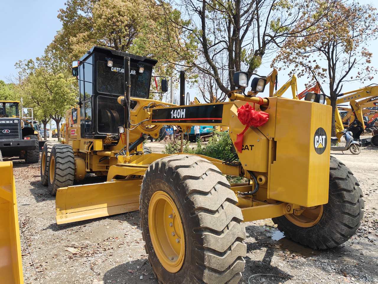 CATERPILLAR 140H construction machine good price in stock - Máy san: hình 2 CATERPILLAR 140H construction machine good price in stock - Máy san: hình 2
